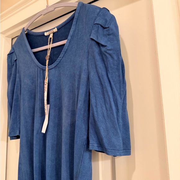 Gimmicks Washed Blue Triblend Short Sleeve Top - Picture 3 of 5